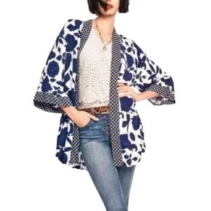 CAbi | #5661 Blue & White Floral Kimono Open Front Jacket - Size: M/L